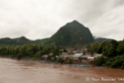 Vista de Nong Khiaw desde el río Ou, Laos